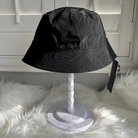 Steve Madden Accessories - Nwt Steve Madden Black Bucket Hat